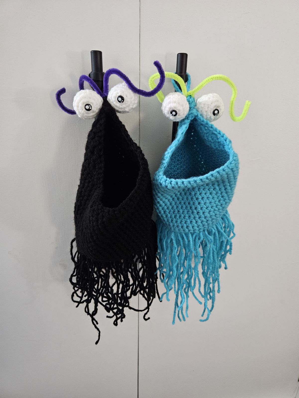 Yip Yip Alien Hanging Basket